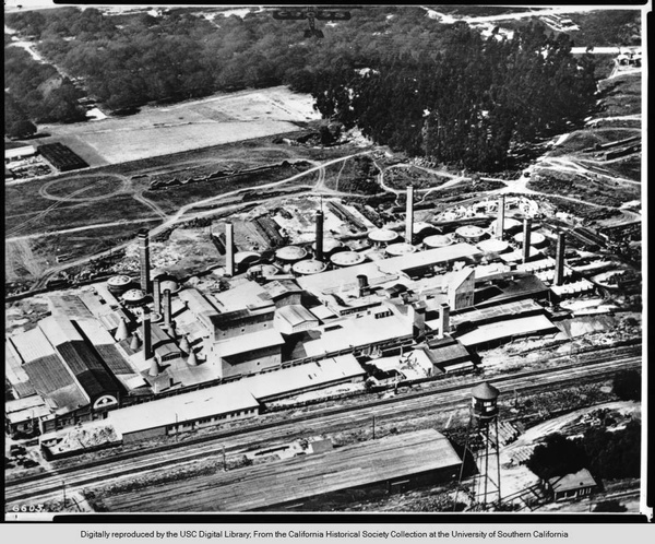 1924 aerial photo of the new Gladding, McBean Pottery (the former Tropico Pottery plant), where Dorr Bothwell's small ornamental ceramics would be made. Note, at the bottom of the photo, the Southern Pacific Railroad tracks dividing Los Angeles from Glendale. Photo from the California Historical Society Collection at the University of Southern California, courtesy of the USC Digital Library..