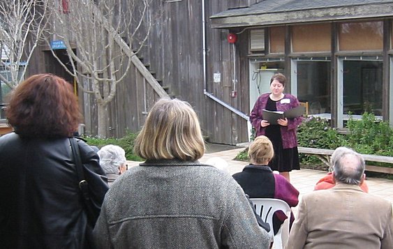 Rev. Marianne McGee dedicates Fran Moyer's memorial tile, Mendocino Art Center Courtyard (2007). Photo: CG Blick